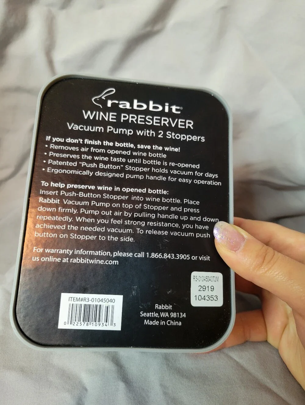 Rabbit Wine Preserver Vacuum Pump with Green Stoppers
